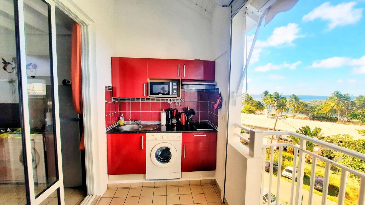 Studio La Belle Vue, vue mer, wifi, plage à 50m Le Moule Eksteriør bilde